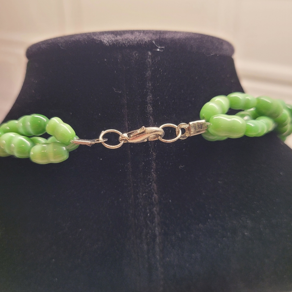 Multistrand necklace - Picture 2 of 2